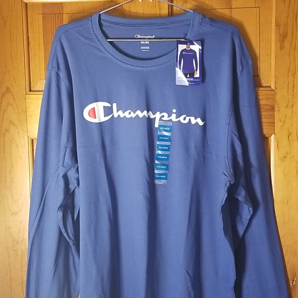 CHAMPION LONG SLEEVED TEE